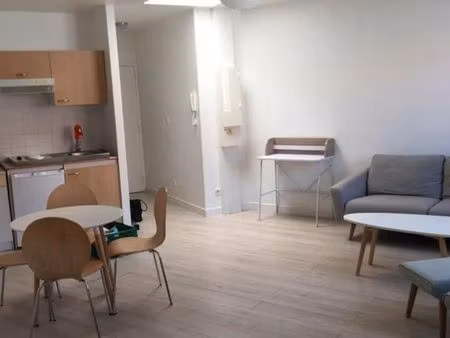 studio meublé 33m2 lumineux - tout équipé - idéal étudiant/actif