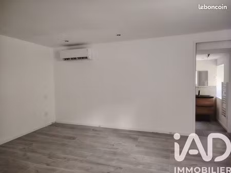 studio 1 pièce 26 m²