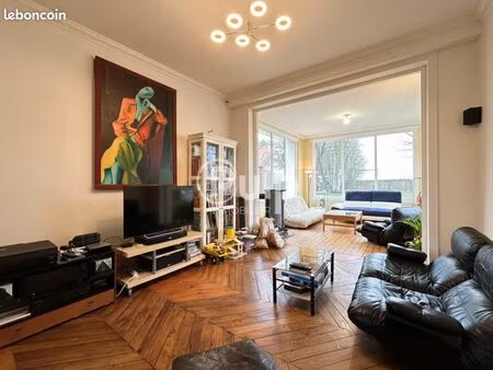 maison 10 pièces 175 m²