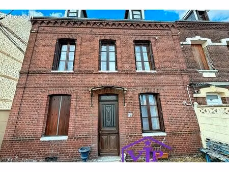 maison 4 pièces 77 m²