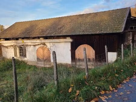 terrain constructible de 945 m² avec grange à arvillard (savoie)