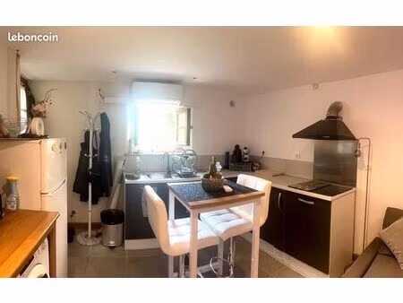 studio 1 pièce 25 m²