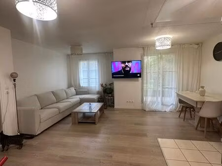 f2 47 m² + jardin 31 m² + terrasse – rez-de-chaussée – résidence calme