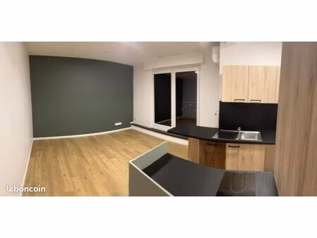 2 pièces attique refait neuf stras cronebourg