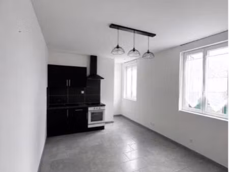 ? a louer - studio meublé auchel (62)