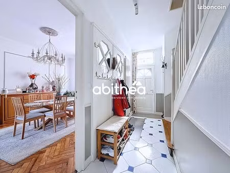 inconnu 8 pièces 318 m²