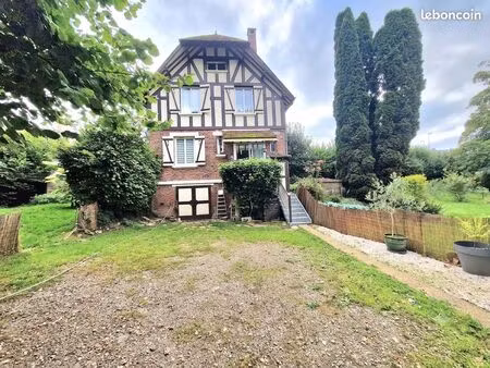 maison de ville à forges-les-eaux