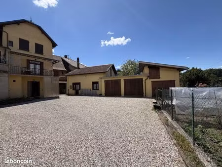 maison 4 pièces 95 m²