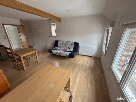 studio 1 pièce 30 m²