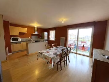 location appartement 3 pièces à couëron (44220) : à louer 3 pièces / 66m² couëron