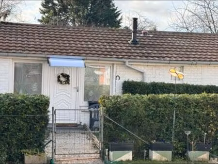 particulier loue petite maison avec jardin centre ville de courrieres