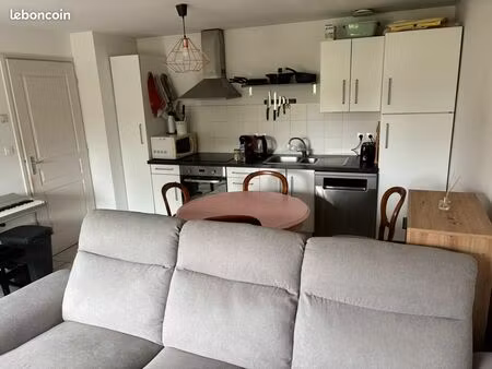 t2 duplex proche hôpital avec garage privatif