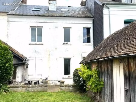 immeuble 10 pièces 120 m²