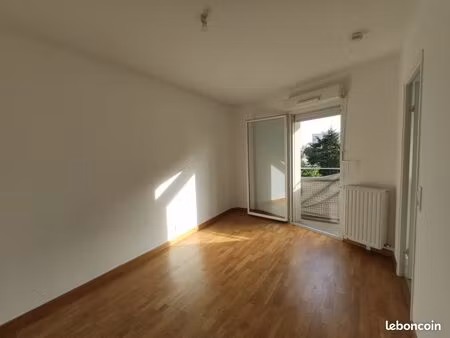 vente f2 de 2015 - 42 m2 - le mee sur seine