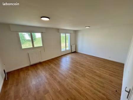 a louer bureau 30 m2 dans cabinet de santé