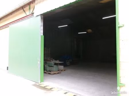local divers 200 m² cuinchy