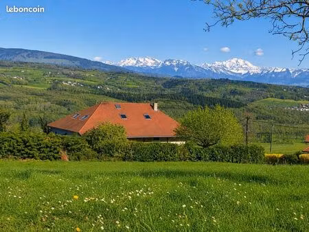 vue exceptionnelle sur le mont-blanc – corps de ferme rénové de caractère avec t2 indépend