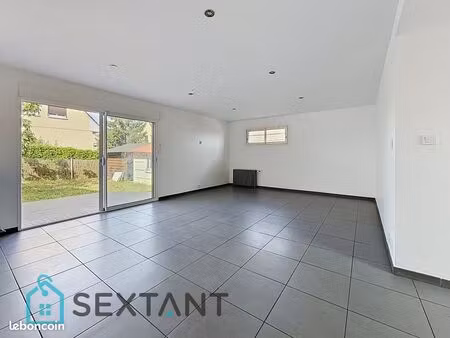 maison 5 pièces 93 m²