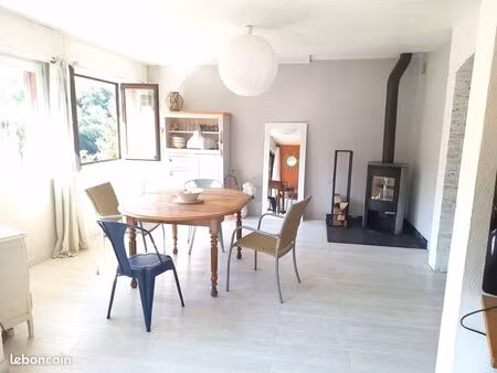 maison 110 m² (3ch) au calme avec vue dégagée sur forêt- 10 mn de montmélian et pontcharra