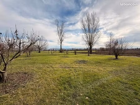 terrain 2 106 m² poudis