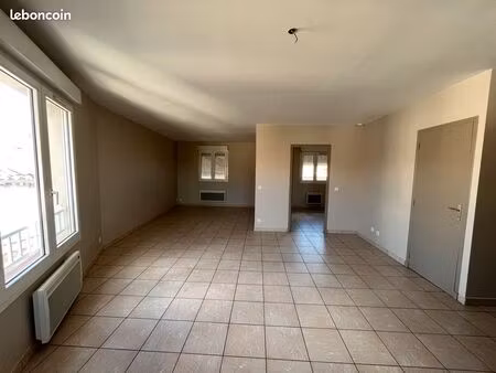 appartement t2 de 56 m² – centre de cazes-mondenard