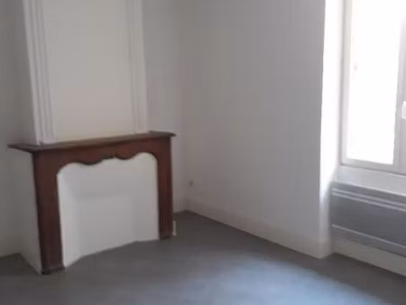t3 très lumineux