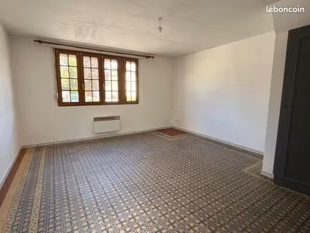 maison en l à louer 550 dispo
