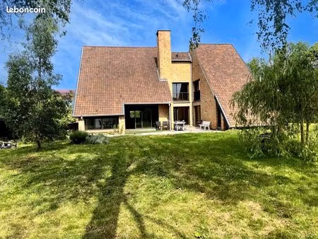 maison 6 pièces 252 m²