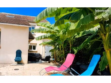 maison familiale avec jardin  garage et dépendance