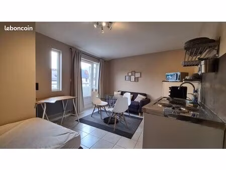 studio tout équipé avec balcon - chambéry centre