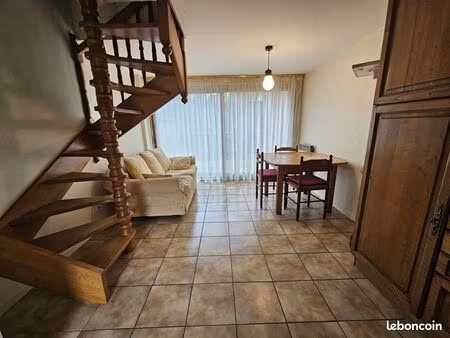 t2 duplex meublé calme et lumineux avec box fermé