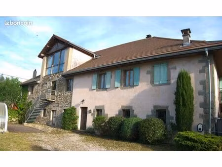 demeure de caractère avec gîte/ chambres d'hôtes indépendant