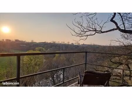terrain atypique 1 7 ha – bord de rivière l'argenton  falaise  boisé  bâti + cave + terras