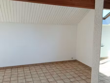 t2 à louer à champanges