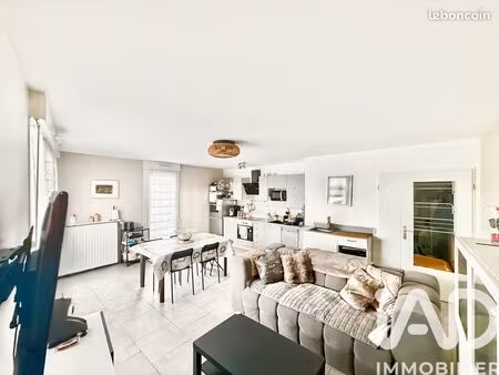 appartement 3 pièces 63 m²