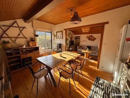 appartement rénové 80 m2 - 2 chambres