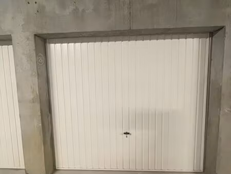 parking/box saint pierre en faucigny