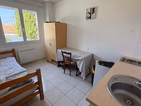 chambre meublée indépendante dans montaigu - ideal étudiant