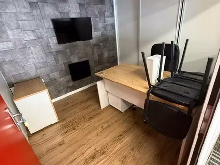 local entrepôt bureau