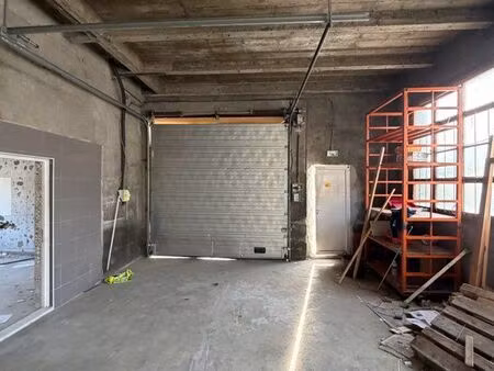 local à louer – cluses 200m2