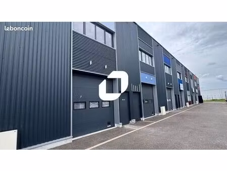 local d'activité 108 m²