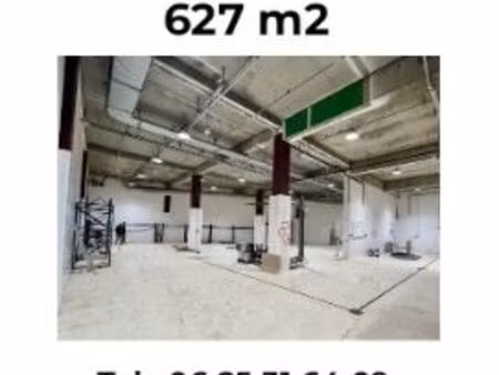 local commercial / entrepôt 627 m² – moûtiers – accès pl – face gare – 3 vallées