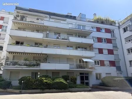 local 77 m² strasbourg