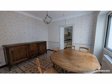 chambre meublée en colocation – maison rénovée avec jardin à la roche-sur-yon