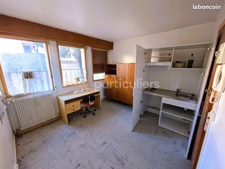 appartement 1 pièce 11 m²
