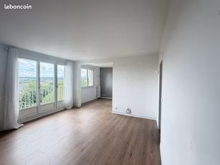 appartement 5 pièces – 72 m² – lumineux – vue dégagée – ascenseur