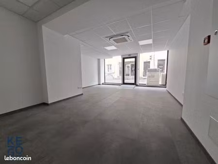 local commercial 44 m²