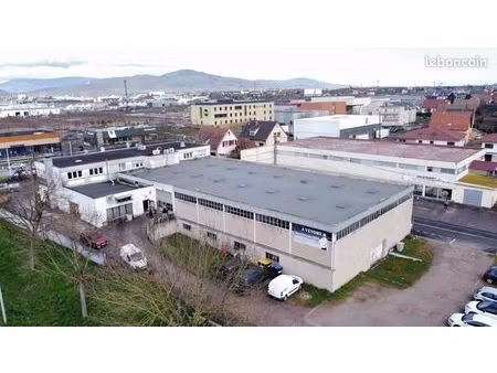local commercial 800 m²