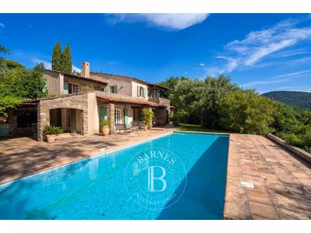 maison de luxe à vendre à grimaud