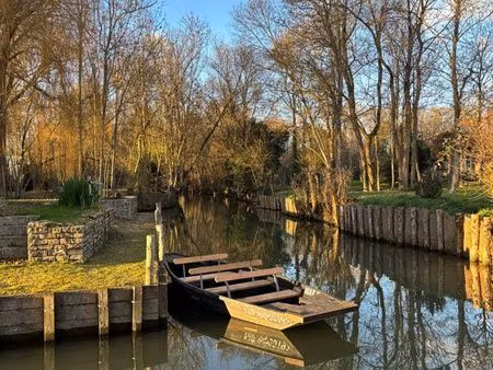 maison avec accès direct à la rivière